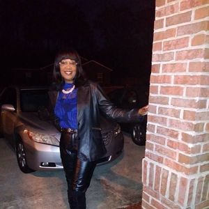 Meet your Posher, Phyllis